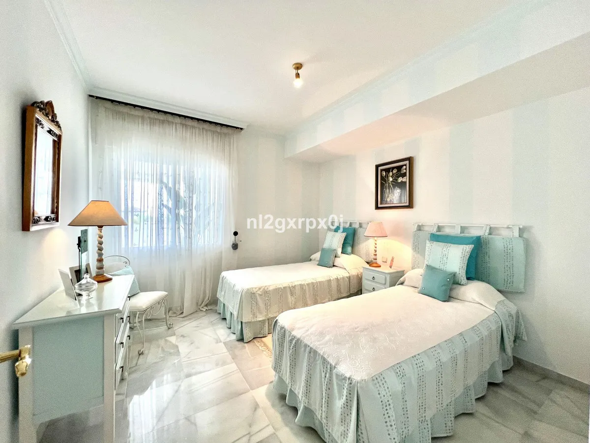 08ca4449-dbf2-4790-8333-52a32c6511a3