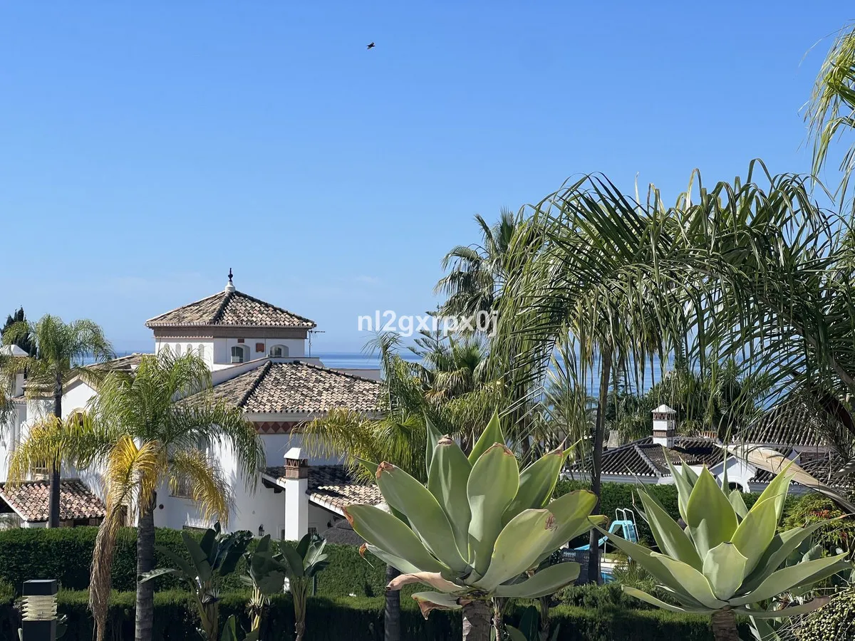 712b43a3-8b99-4dff-8b64-69b7c7d702ec