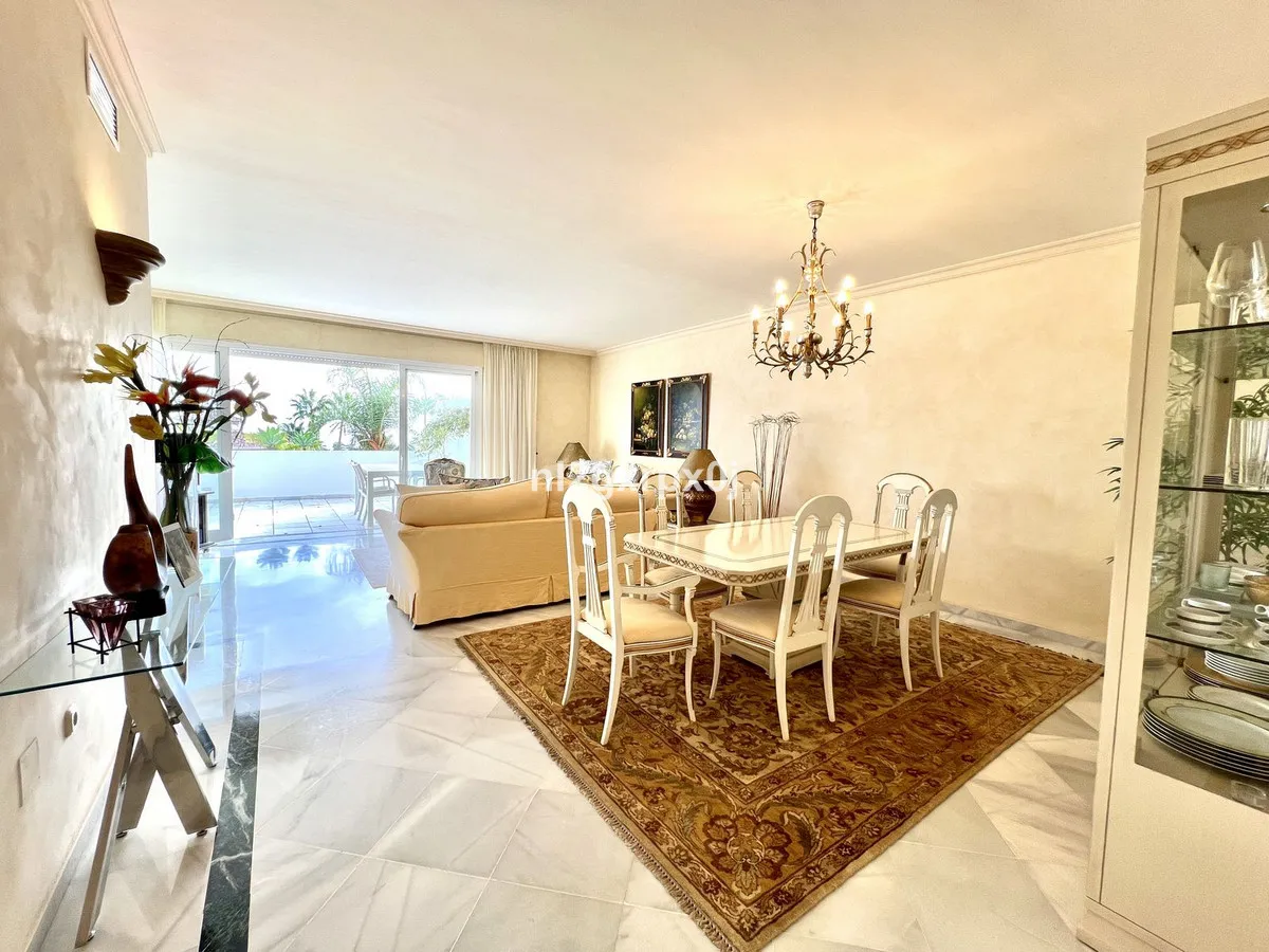 cebfbbb5-ea08-4c4e-bec3-85b362fc4b9e