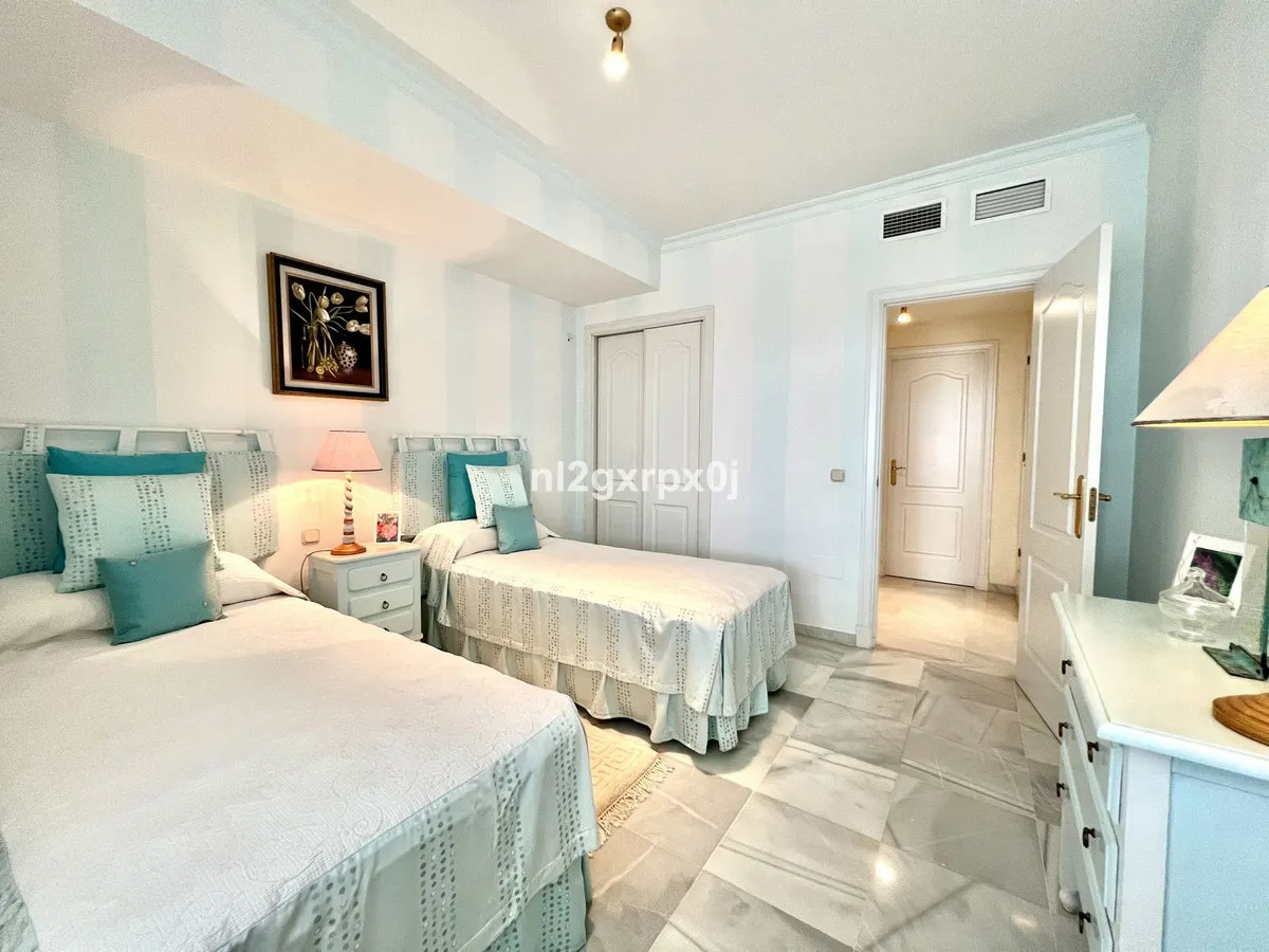 d1db78f7-bf8b-4355-9639-943b8534745d