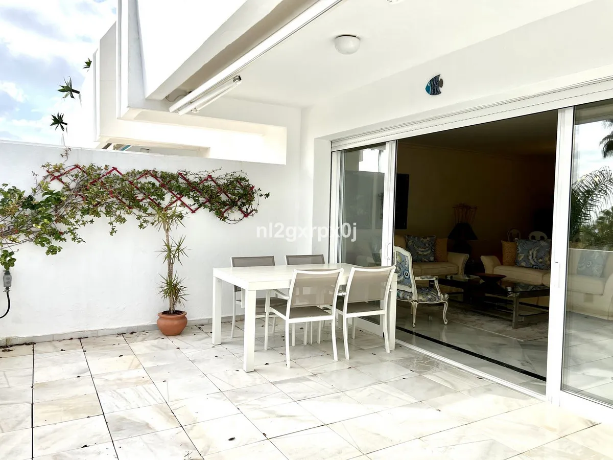 e364eb7a-a830-48a0-bdda-03705400055c