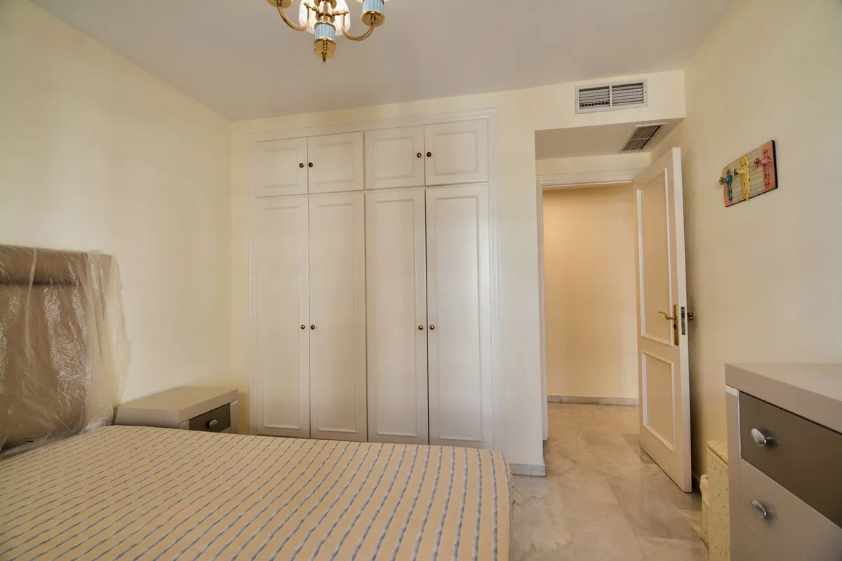 2ff5f627-dcc5-4f86-87f0-f6fc6745050e