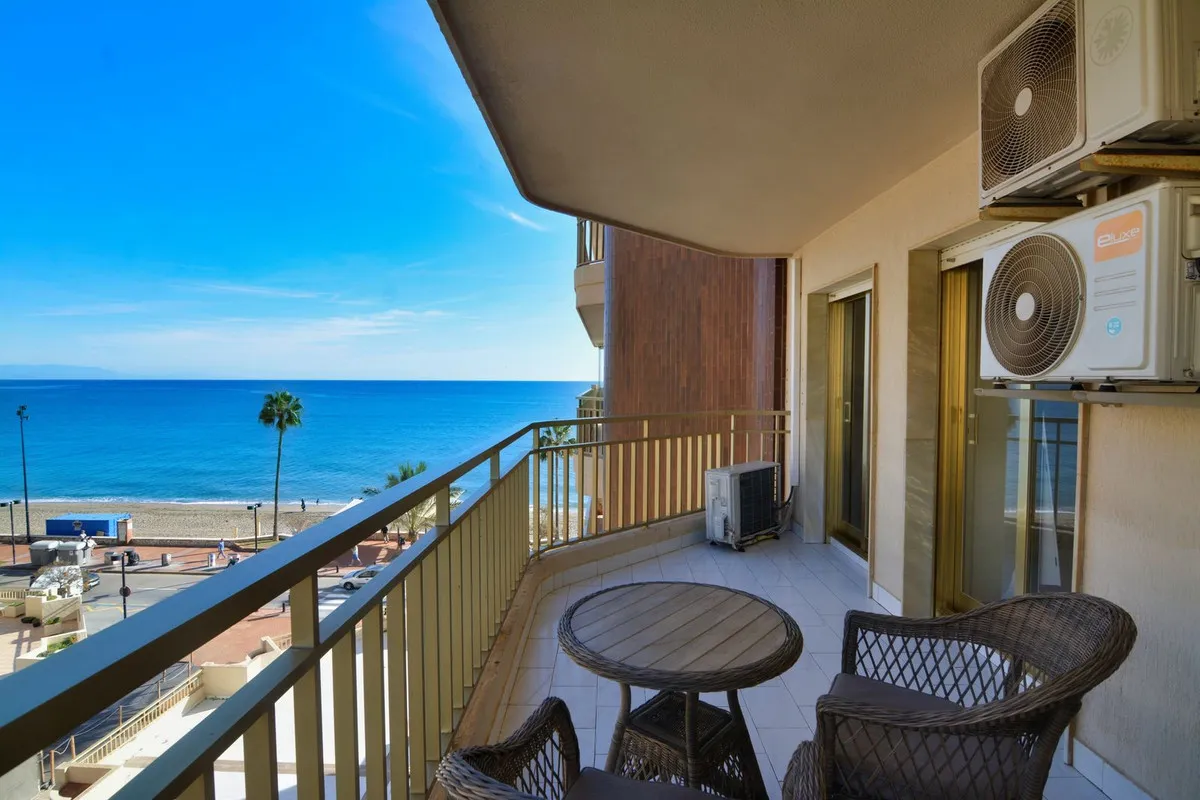 336b7958-5b2b-47c7-8f9b-9983378ae80f