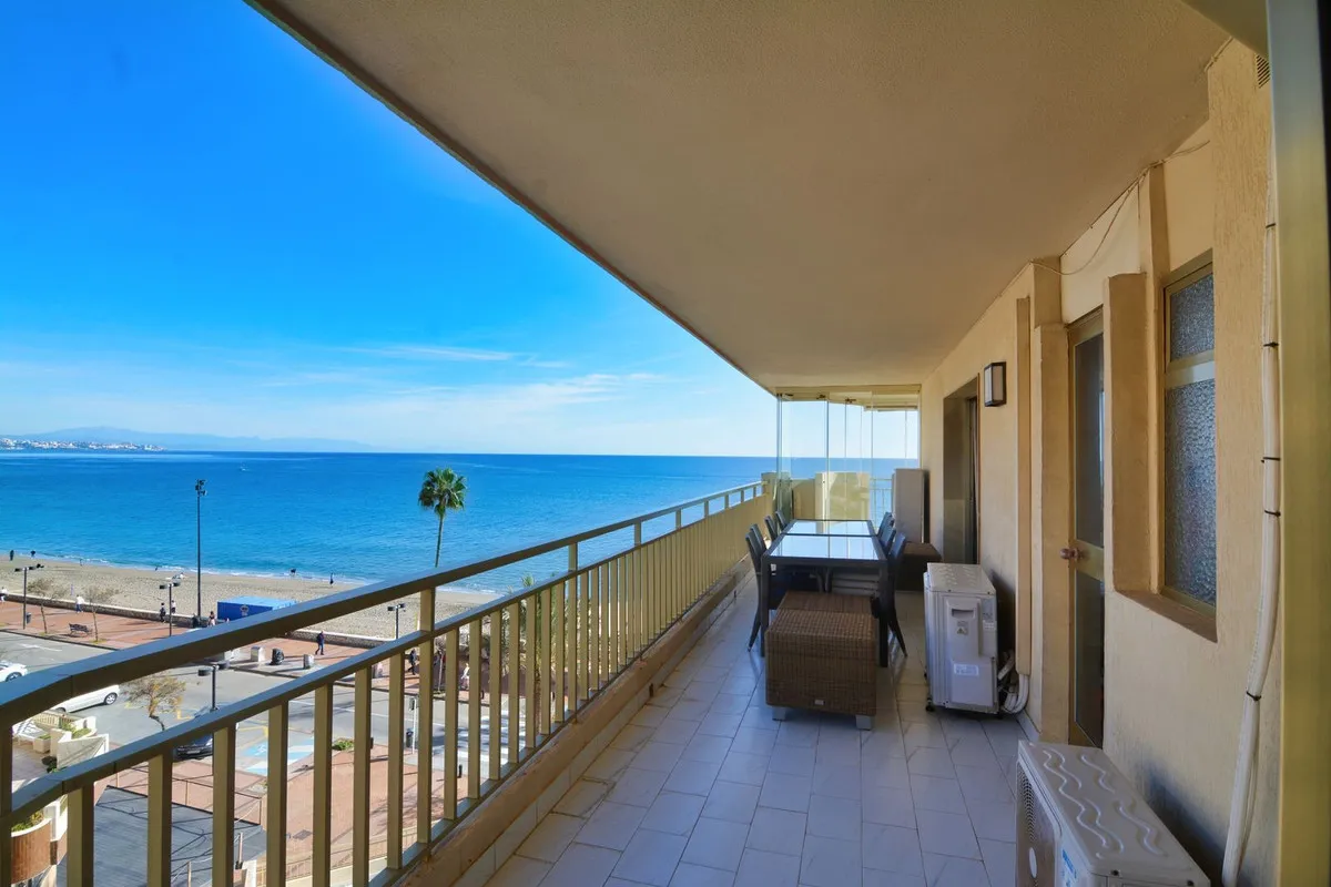 baca0f4f-2eb1-44c9-be05-b184a5a1f963