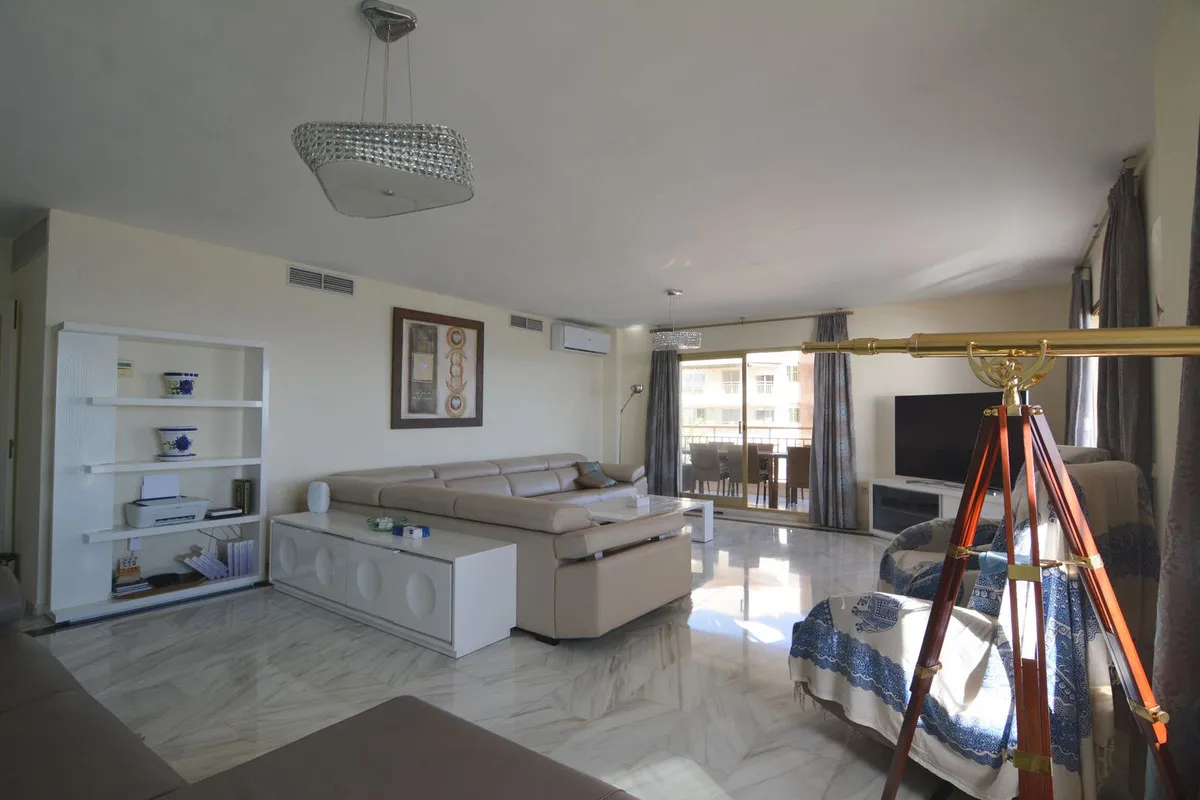 e3ba3870-fe8e-4f1c-8ac8-fe57dda6a142