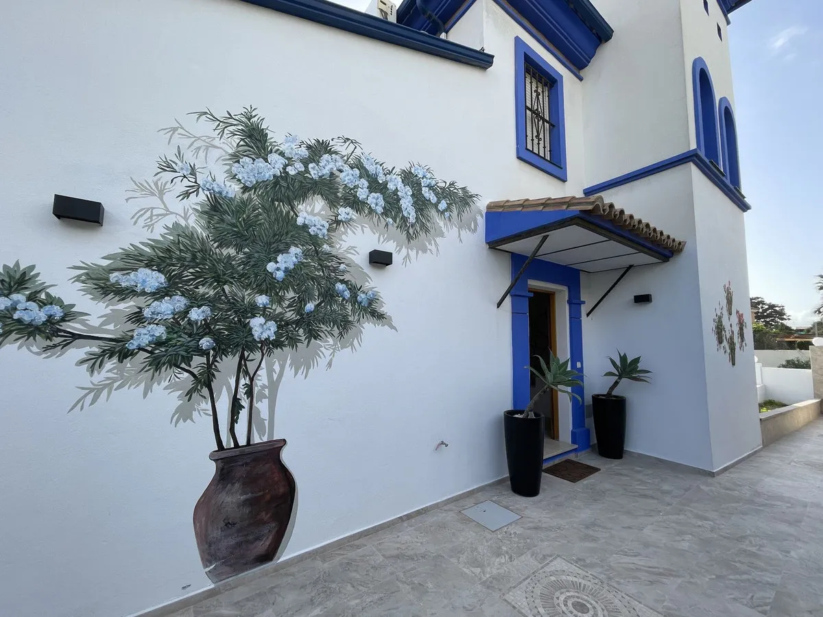 e0d9a081-90ff-4c18-958e-05e7bf6c8188