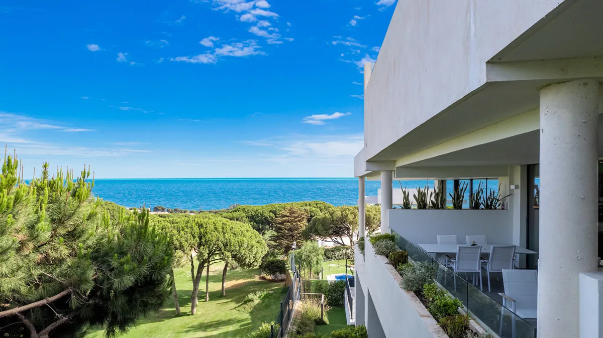 43f49db3-409b-44a8-8d2a-579bad6b4b8d