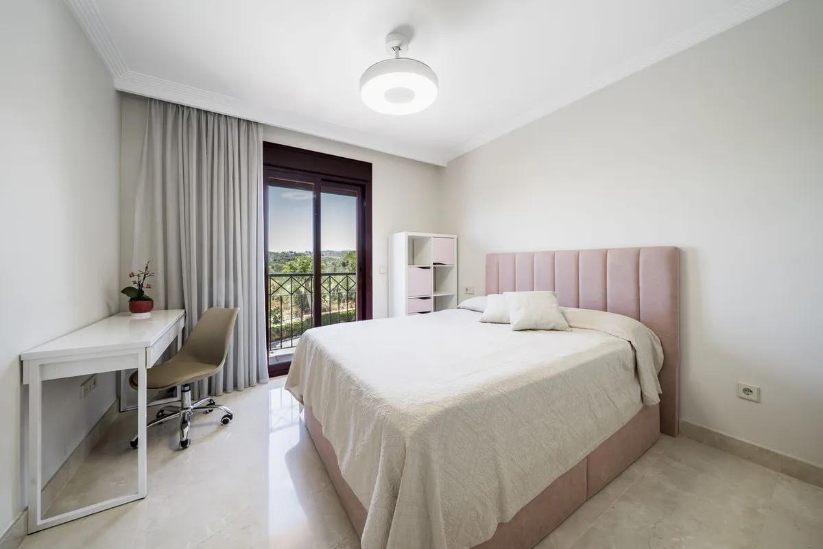 bd7a643d-c456-47a0-becd-e01c9b1bfbb1