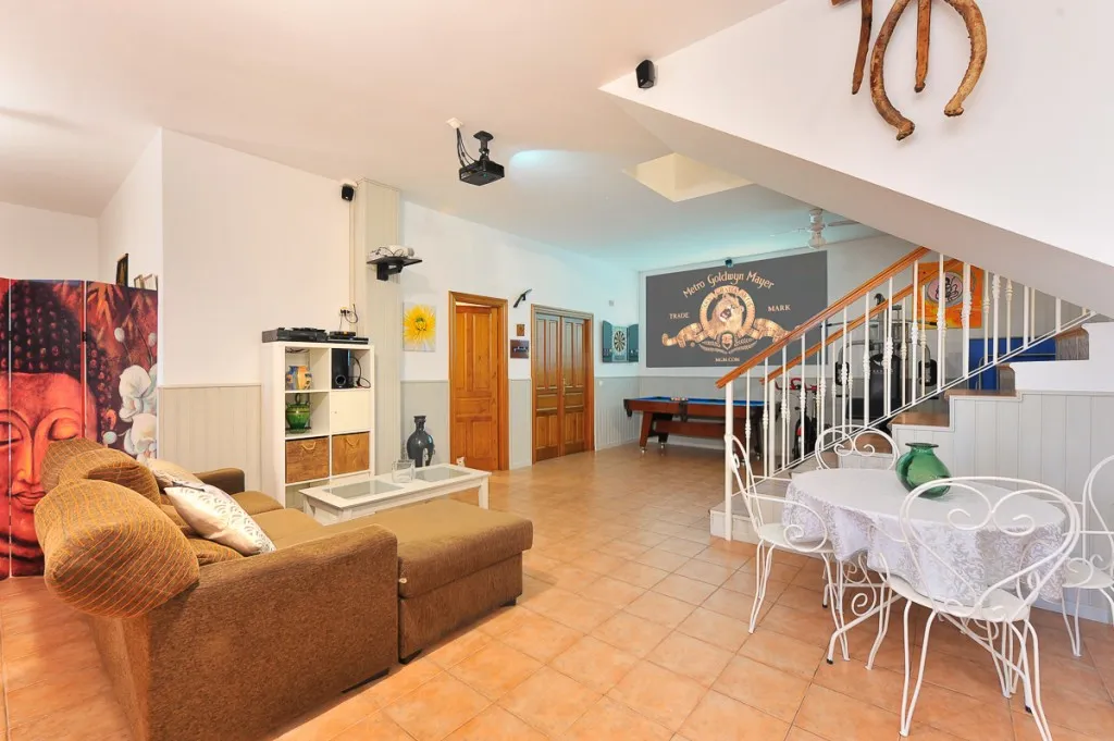 934f7ee3-d602-4bc0-a140-3638a8caa65e