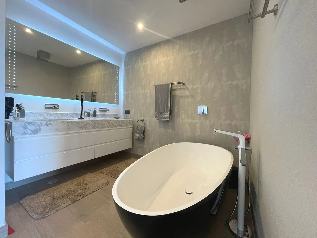 47a57a69-73c3-4ae1-a579-f25e02aec15f