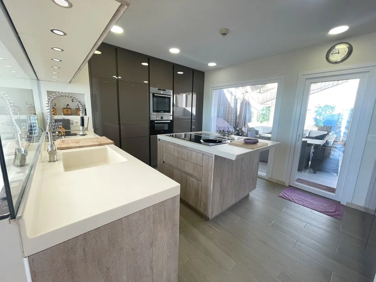 4893e4eb-3439-480d-aa47-ba77543dc321