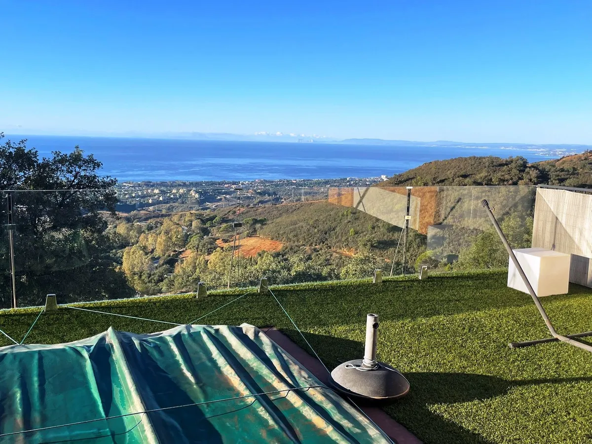 4dbf24c9-9551-4f9b-8e7d-ba4b30909a3b