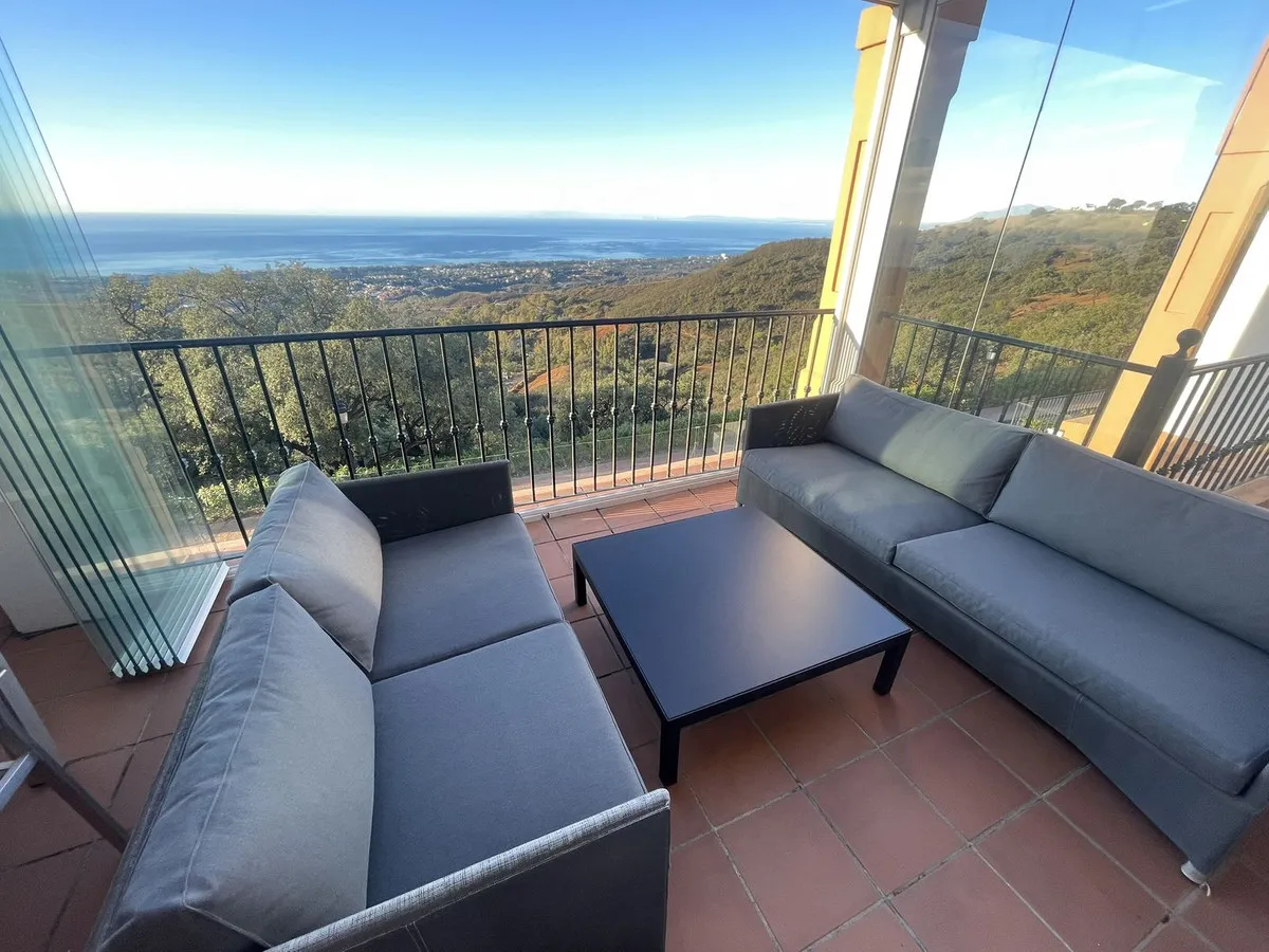 6b983dfe-5bf7-4428-9476-c7439397b575