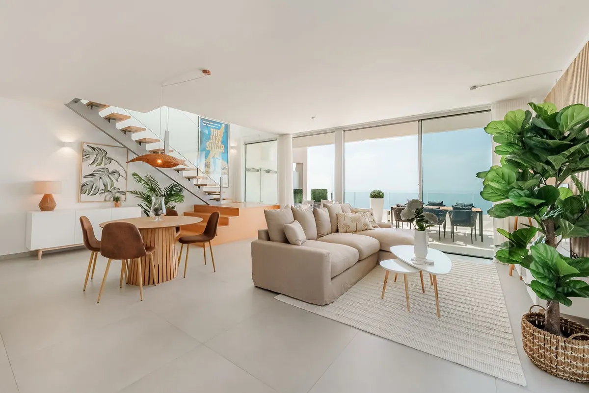 0a51da65-0d56-4c1b-ae1d-09a8328fbb38