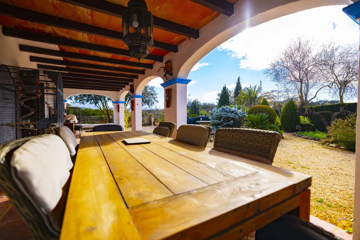 07c2b4cb-9b87-4f8d-9c1d-060291be2b85