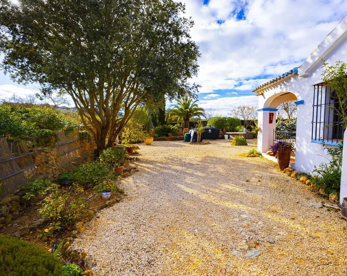 241a3d81-7950-467e-b7b4-78386786479e