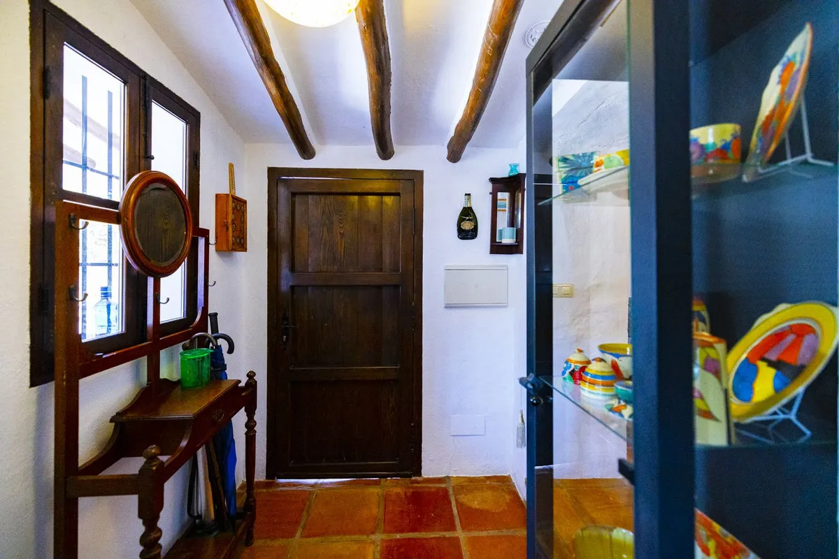 4c2c3451-8f0a-487c-b162-0df489d1f1e4