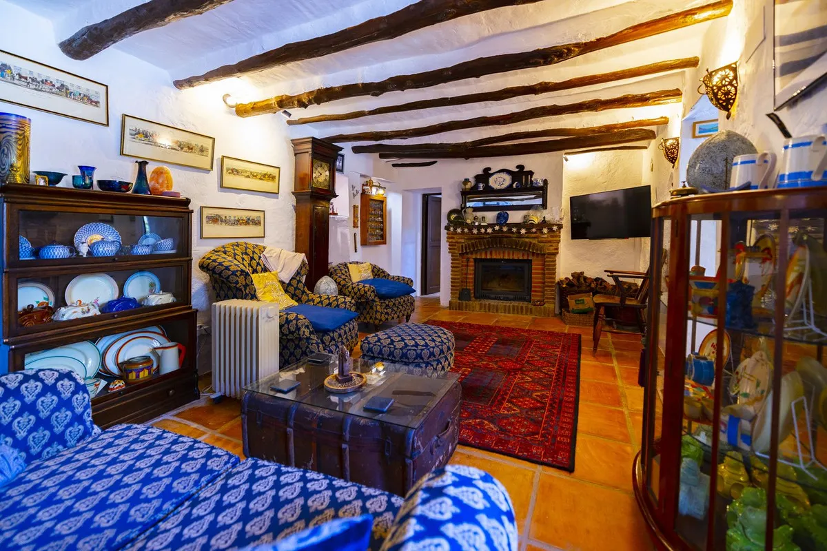 56592034-6b75-4425-9dbc-b98f8c9af96a