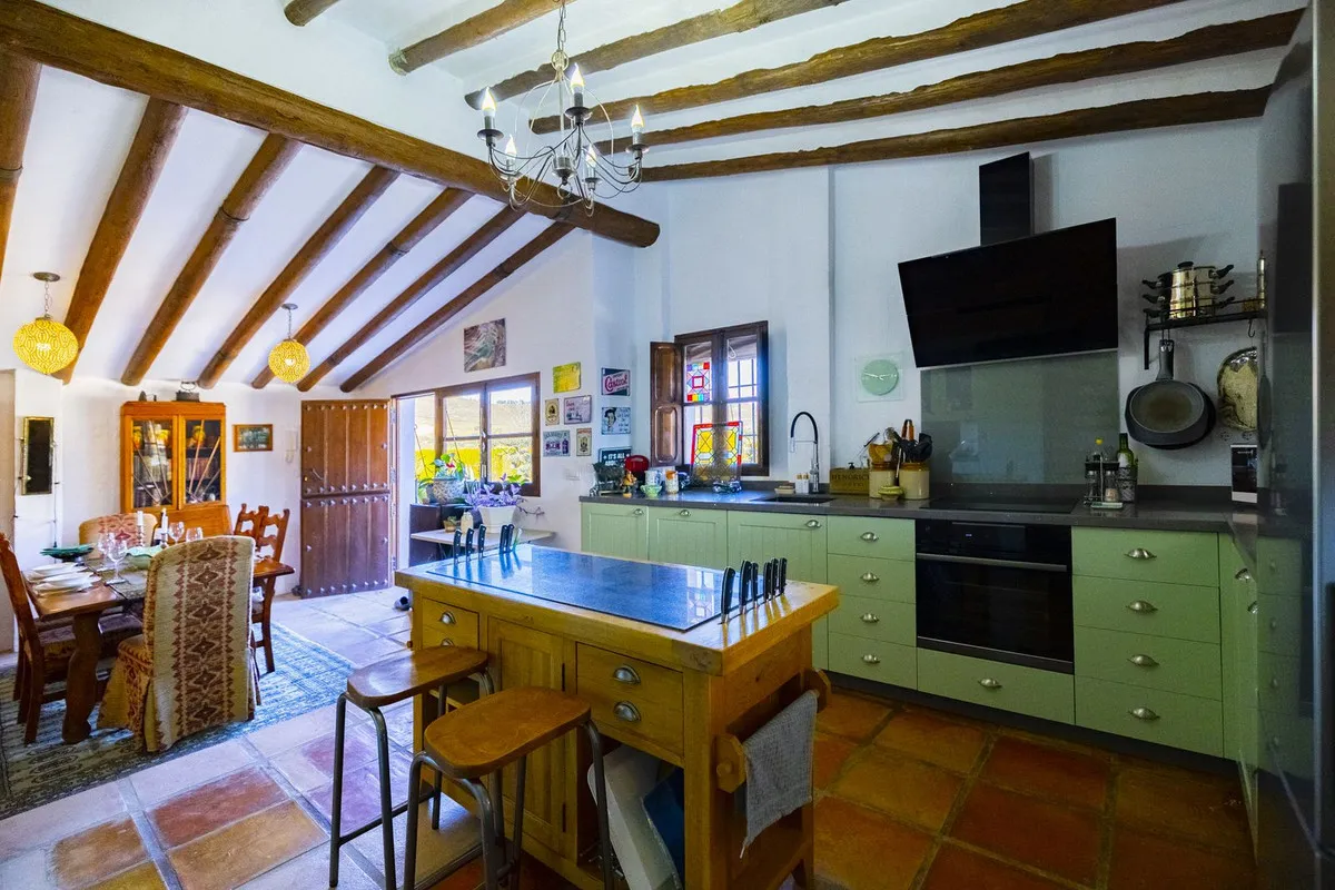 650298d1-7d36-4b24-9d3c-5fb9045d8a1e