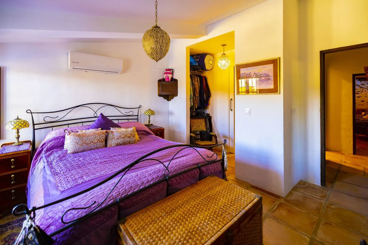 80e803c7-b715-423d-a741-c87b4d210b78