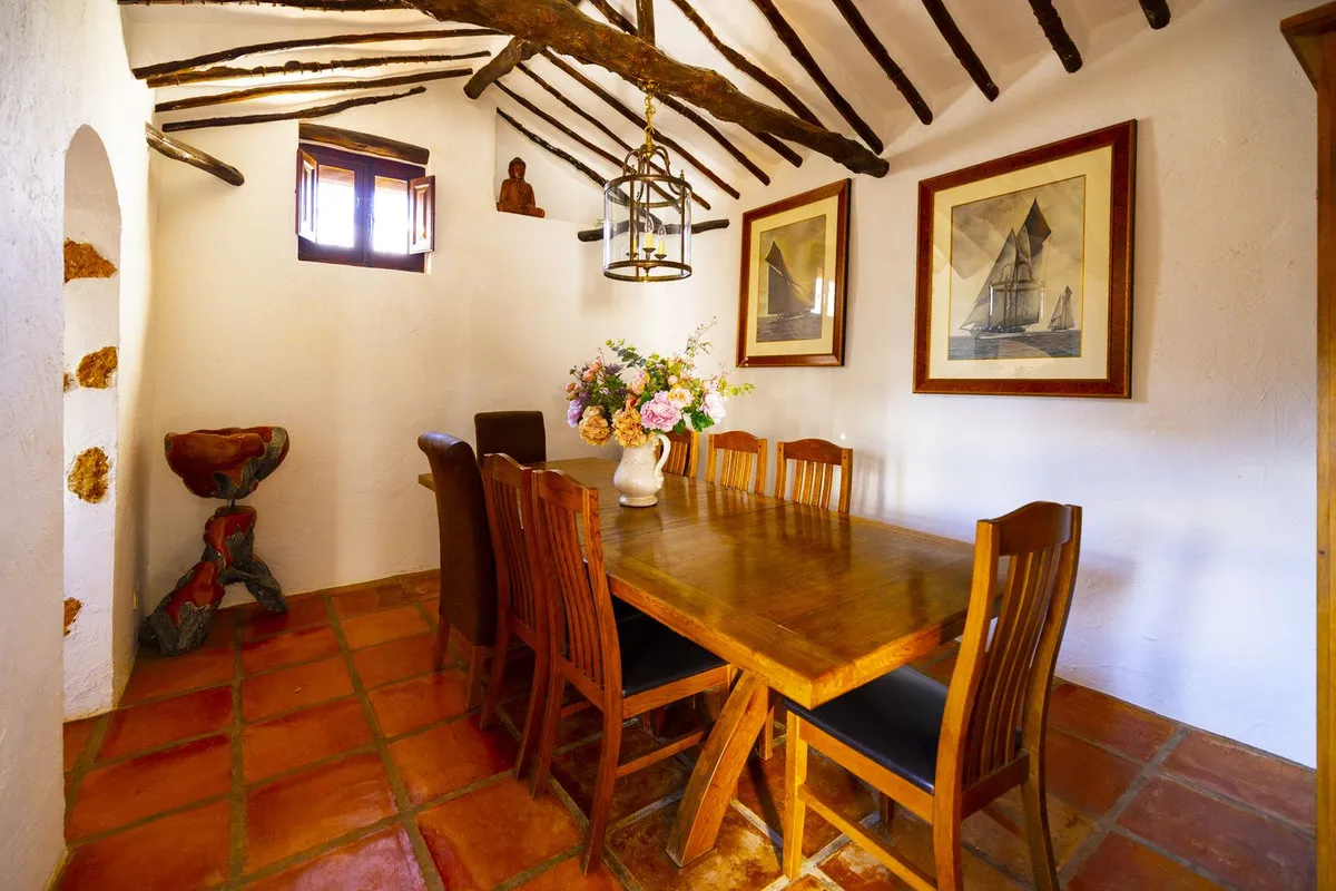 b433b671-1d71-4fe1-a175-a780daa06d56