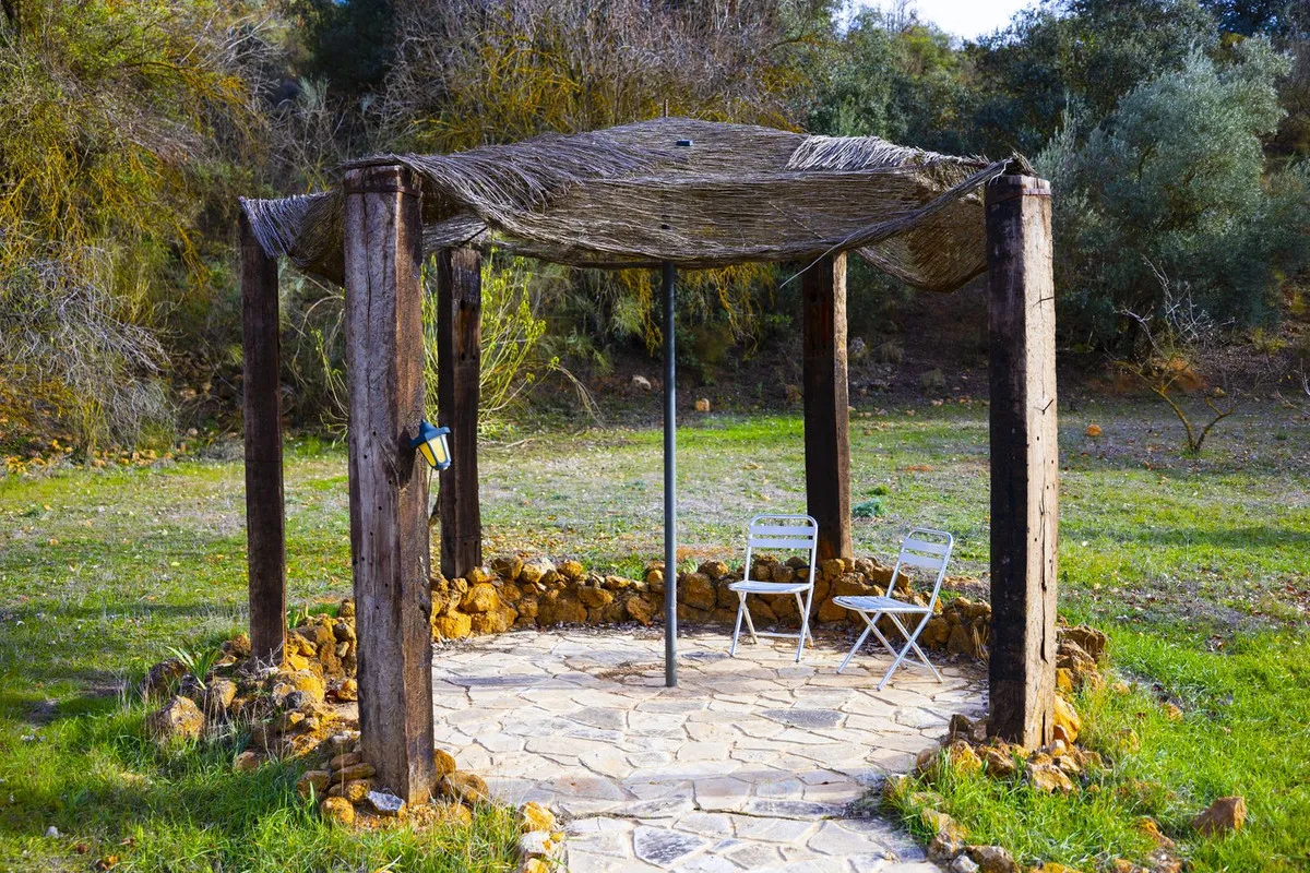 c1eeee43-a0ce-4acf-b378-4207b7c6fbc2