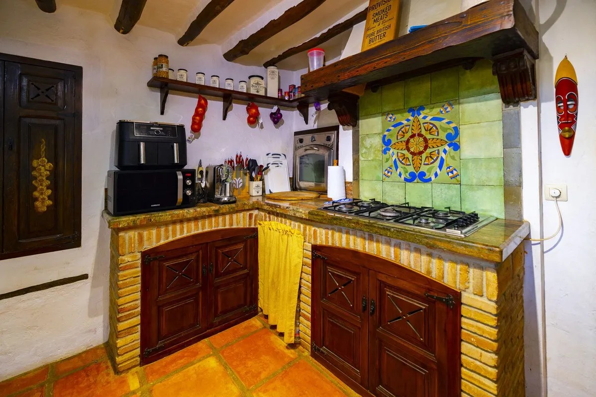 e64b04fc-5b70-4622-bff5-20dbef1079fc