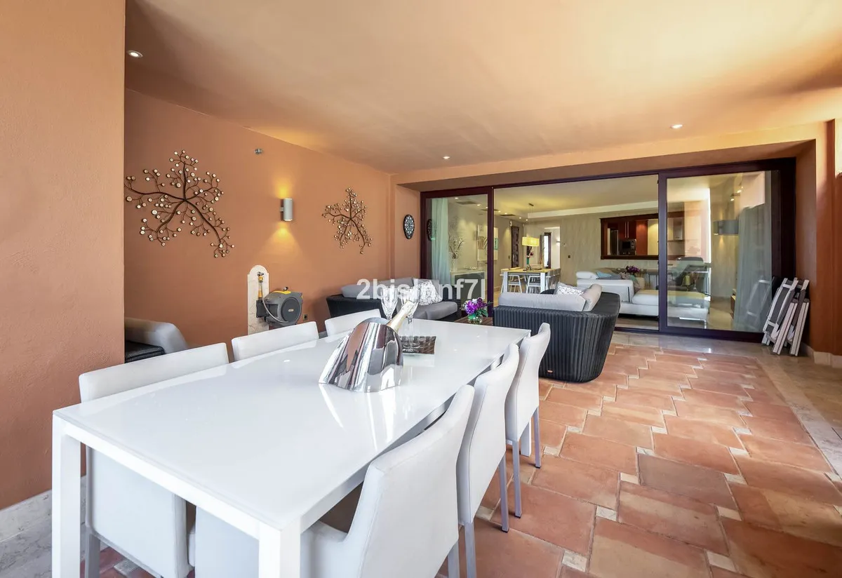 01e66a7d-e1aa-4842-924e-e952df1a0c0a