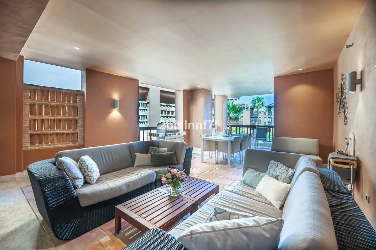 6b61ca75-a918-4790-888e-75fe374469a7