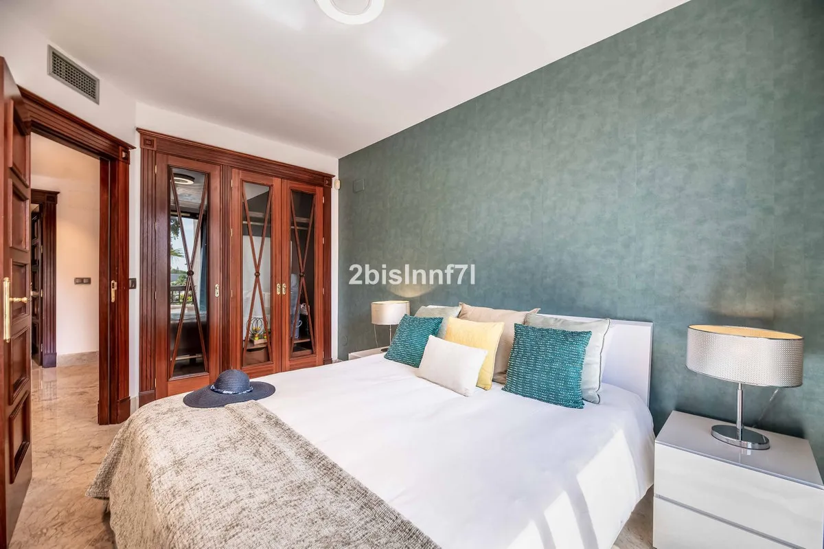 79c828de-03a8-4793-9a8a-009d1c1b377e