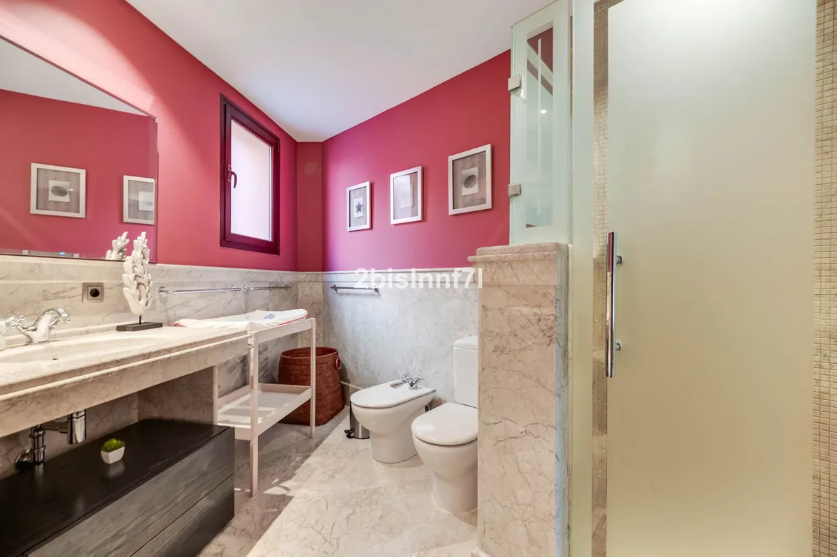 d8c46b54-0600-4052-9b3b-9c1b35ac3700