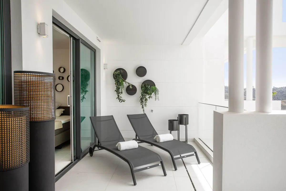 0f46e5ea-dfd5-4cf5-9d25-2f21ff2a014b