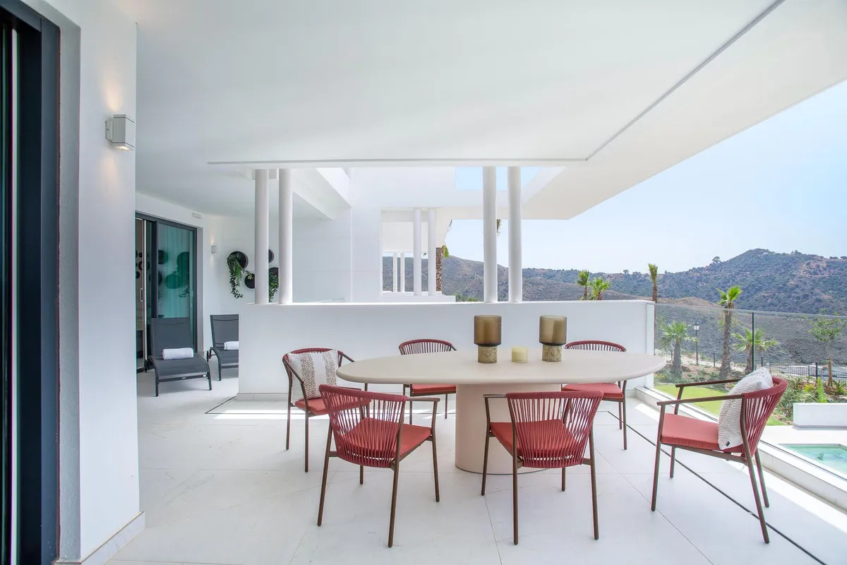 12bd7968-6005-4b27-9689-4bd8ec398f1c