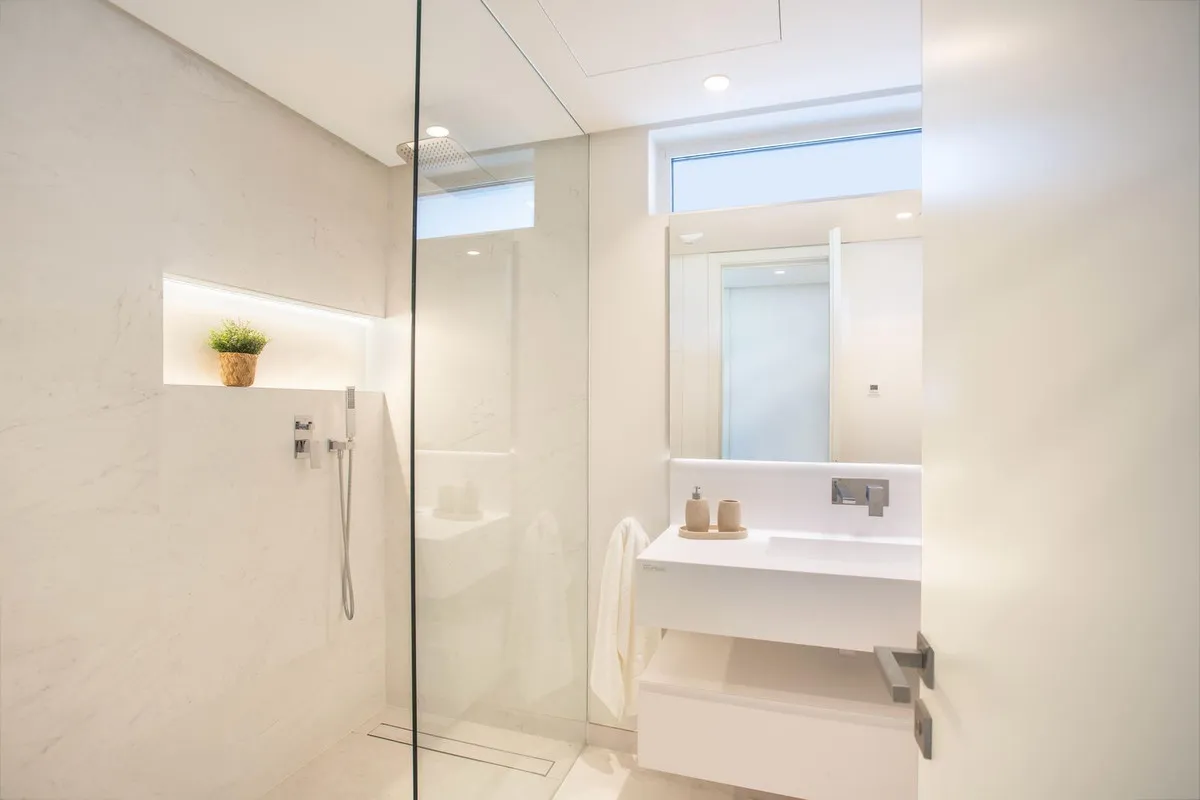 e4f73e8b-884b-4430-978e-6c633c4384ba