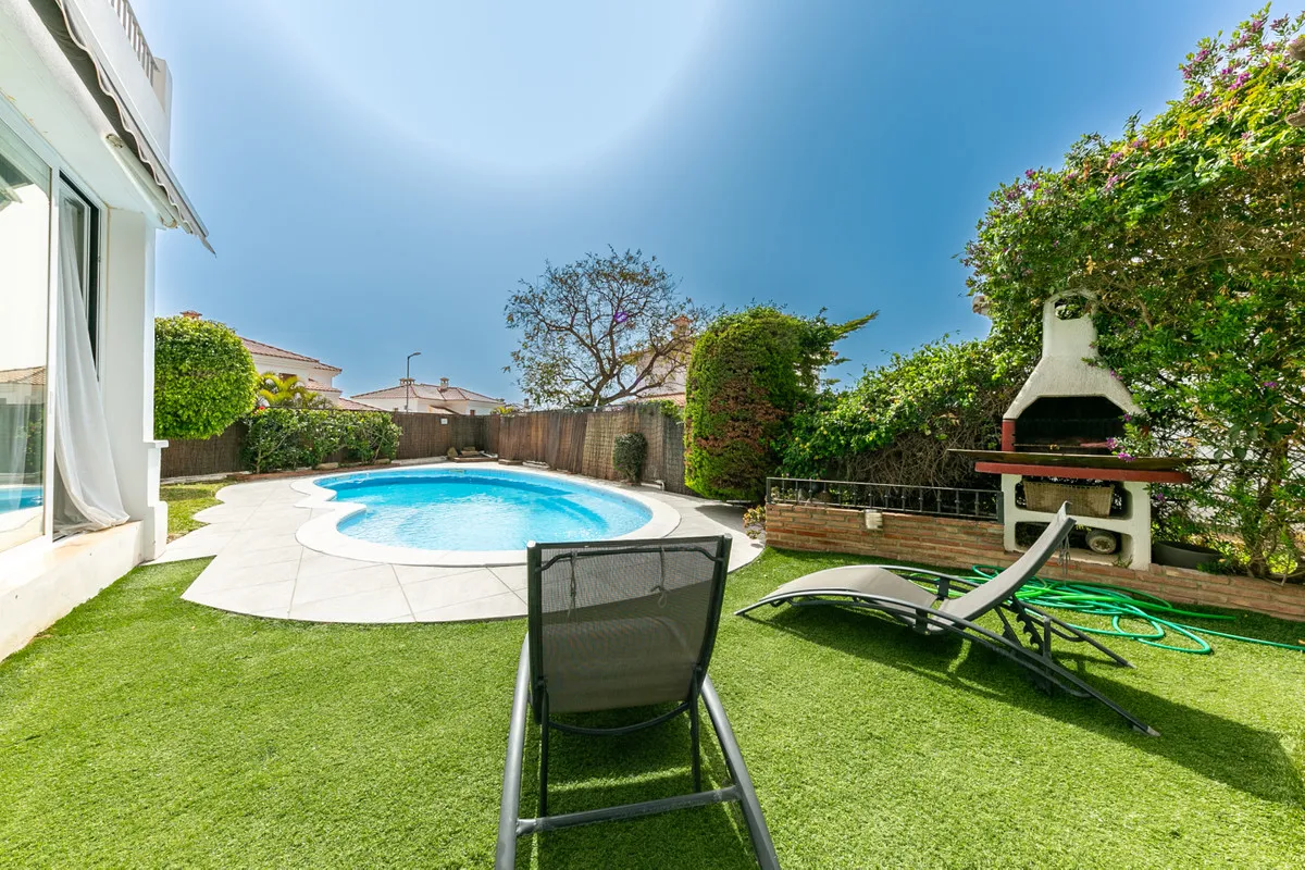 5e27ab2c-0a95-4e2e-b94a-08ea0d7ad36a