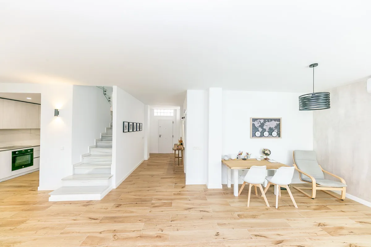 83661137-fd14-4c30-82d3-847864a061ec