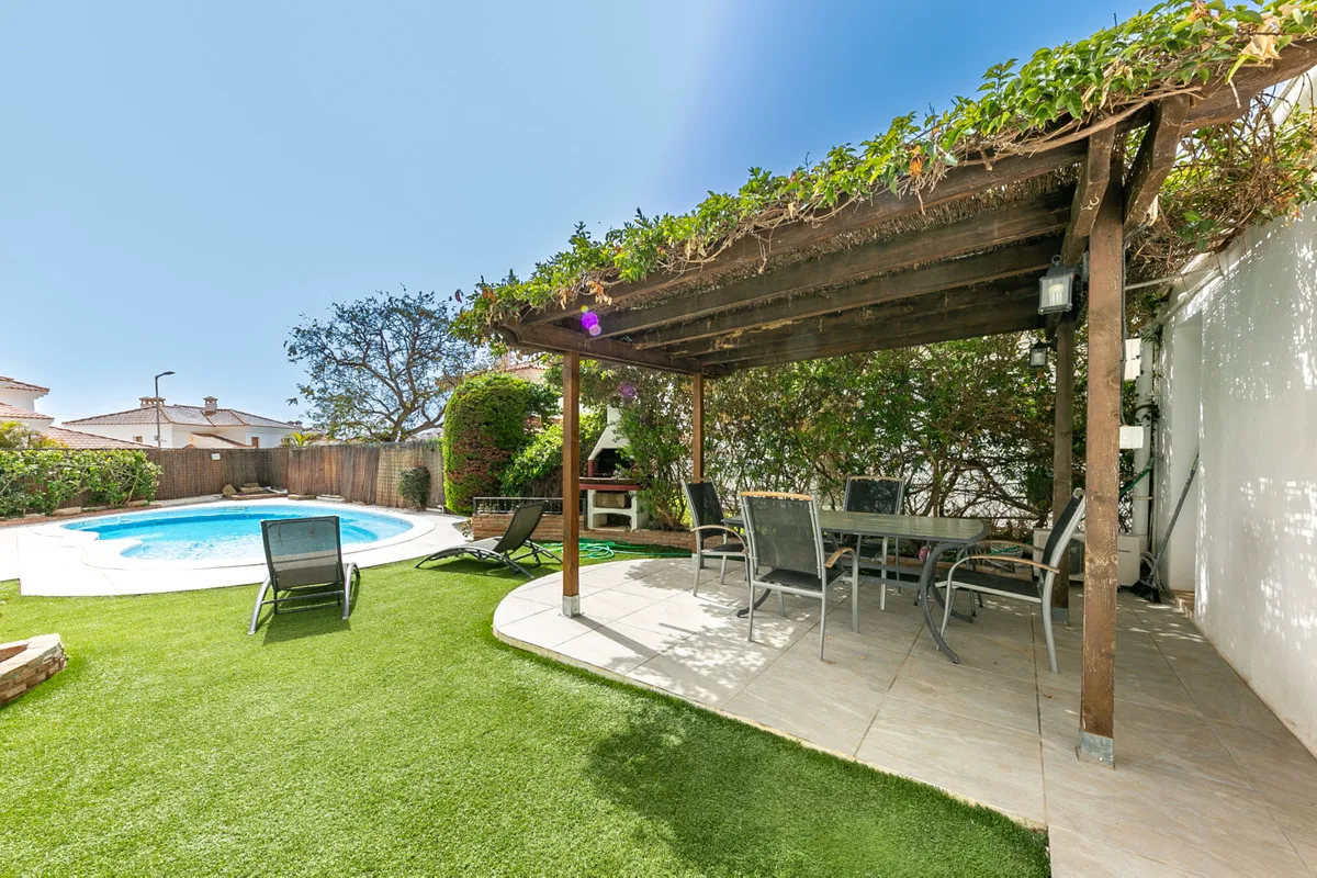 d3c85c01-6da8-432e-9187-9e39f95b194d