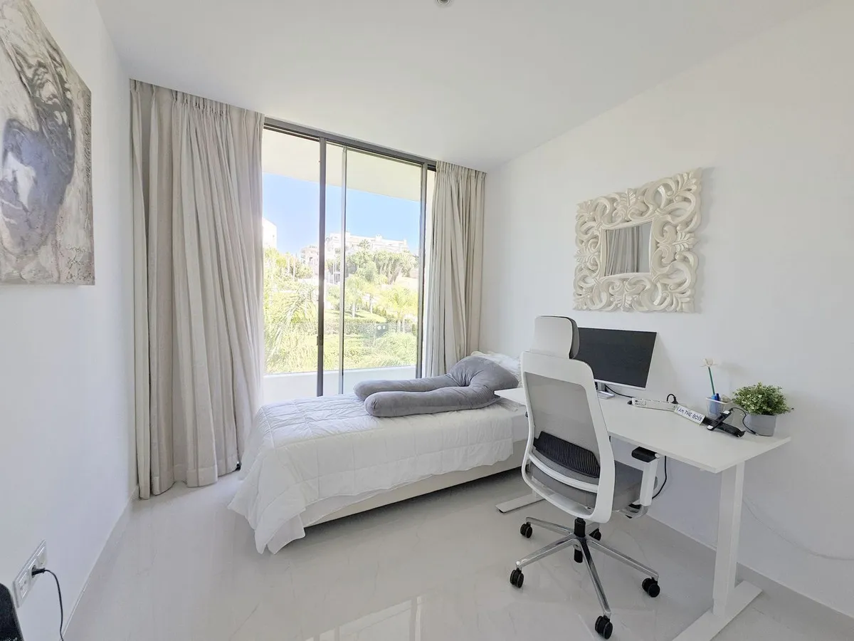 73d62781-ac24-459e-8e64-9a0d6cf05306