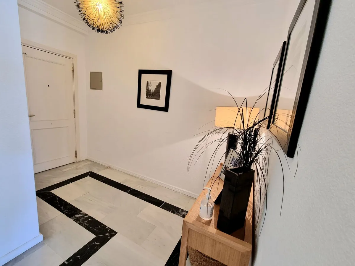 916d56d9-45e1-44f3-a2f6-0aeaf11b20dd