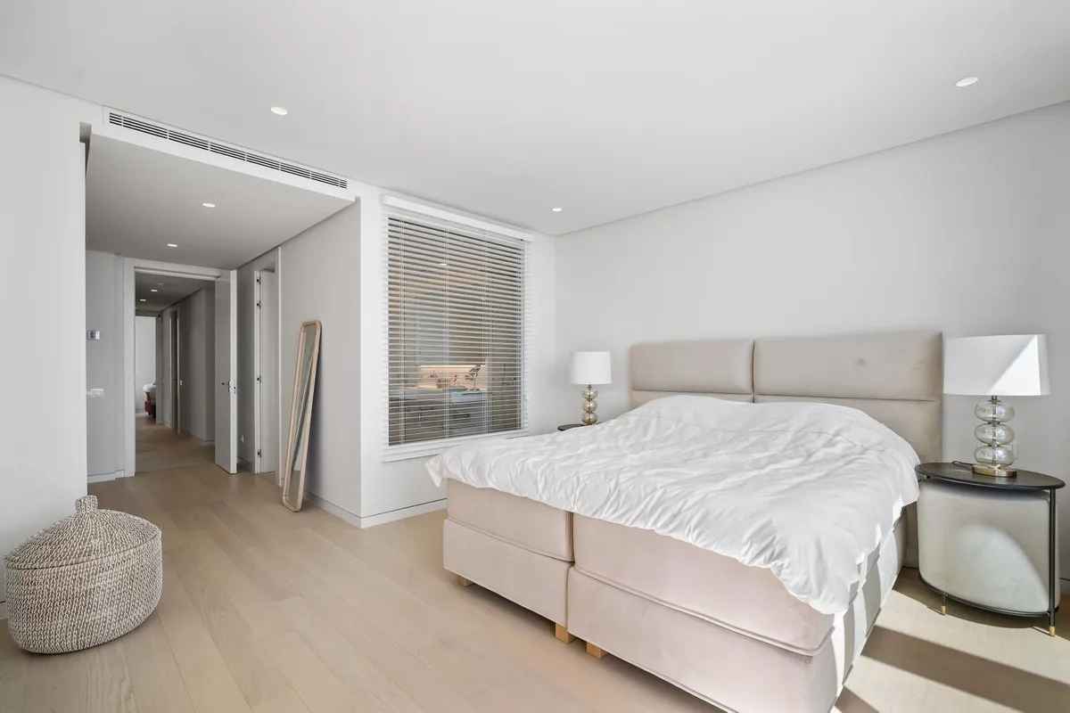 34fffff5-8869-4675-a07c-9a894120c93f