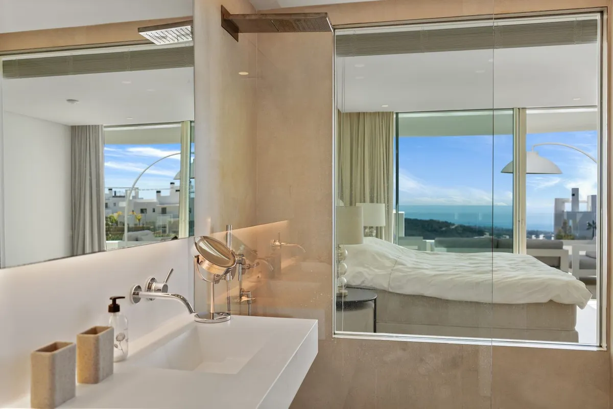 3e6658b9-74c9-453a-9f36-3cdf32ad1543