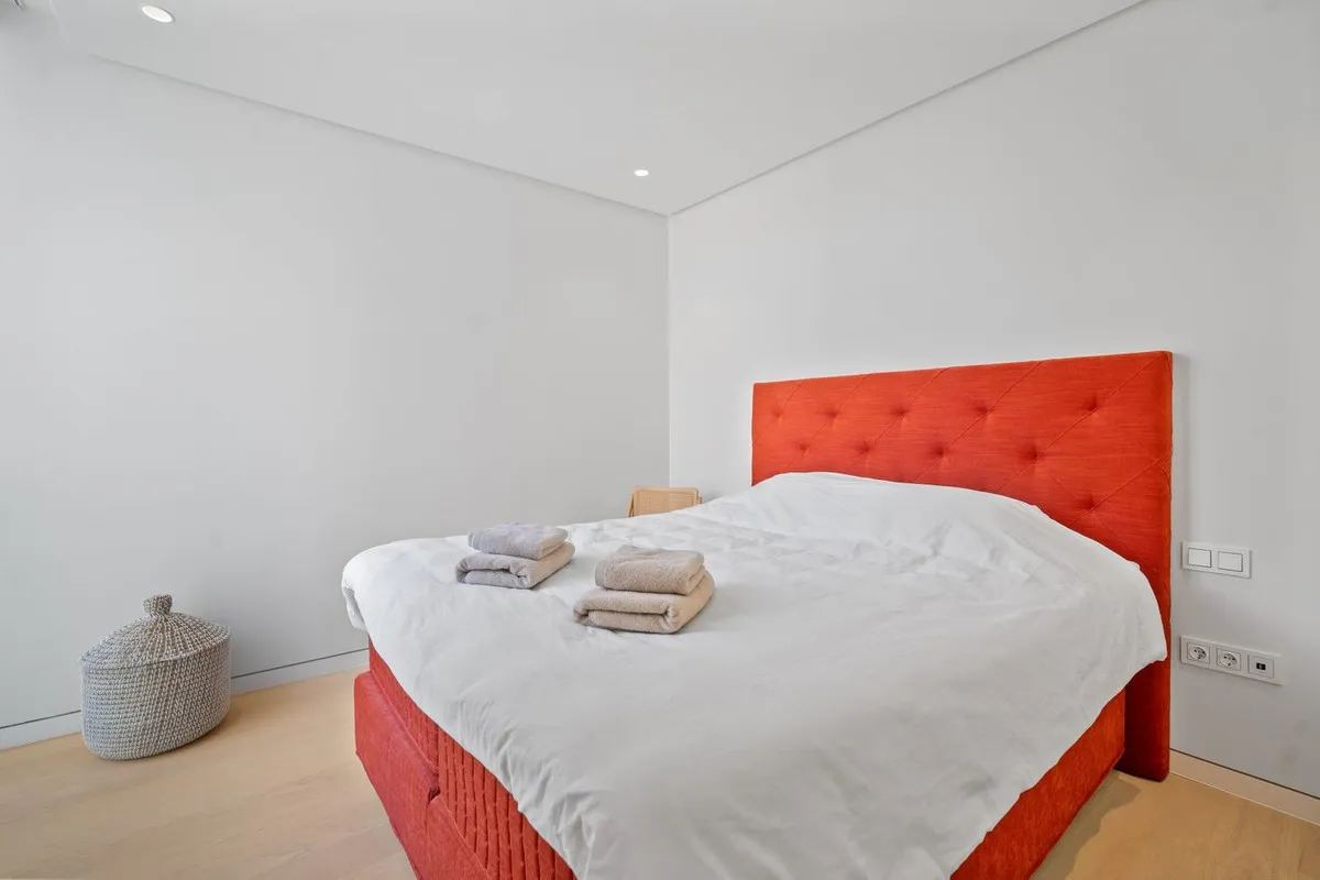 894e4092-56de-4685-a65c-a1cabc2daf7f