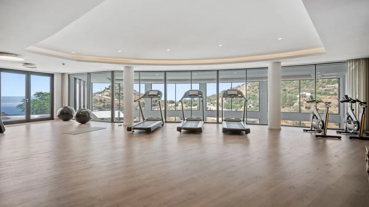 dfbeb038-21a4-49f2-bef9-0a7cac9324a6