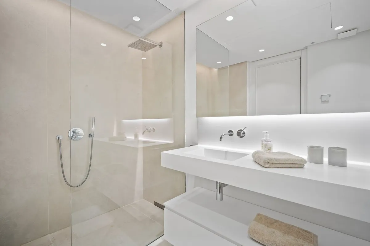 ef79b860-6346-469a-b833-18bdbd560e52