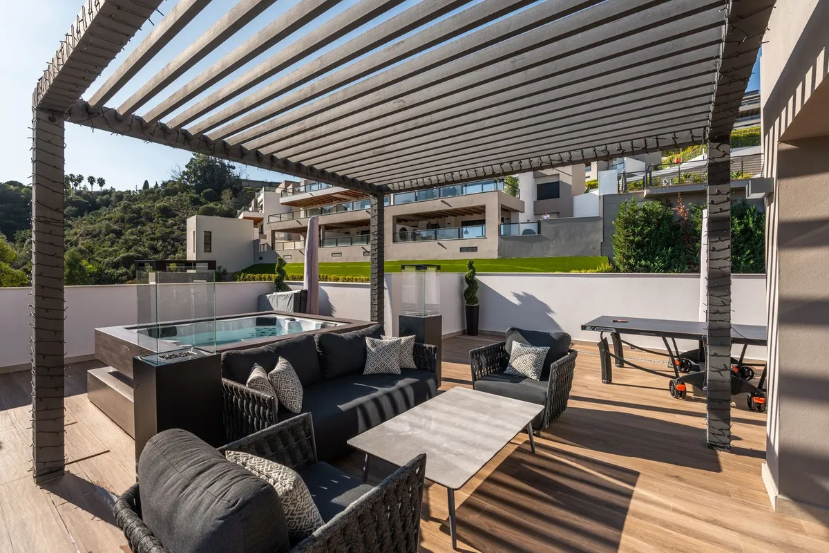 a61db9f2-f458-49fd-bef7-b4eba0ca59e5