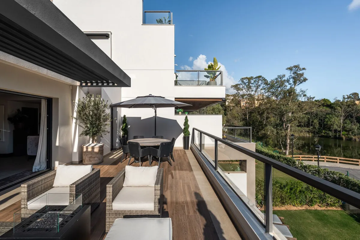 d0fc7c8d-404c-4be9-bf84-67f1bfbb0295