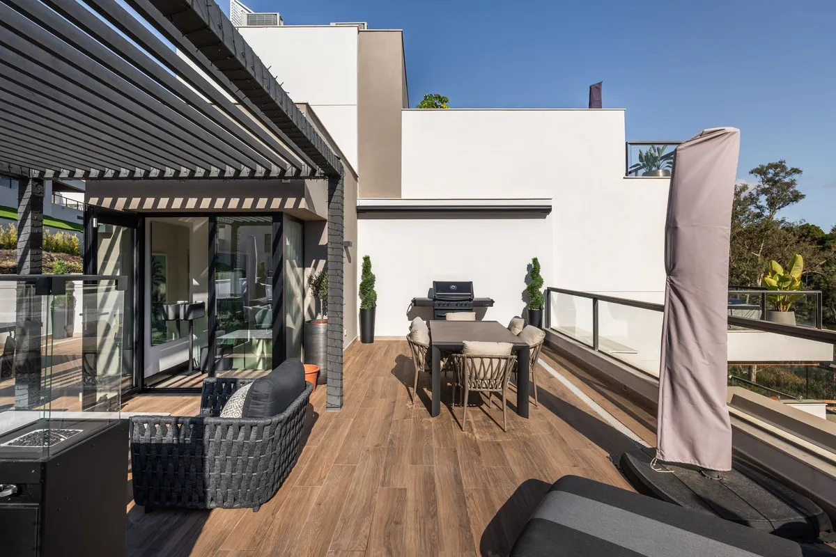 e8f8c5de-0d13-4e6a-9df7-e7d999be1679