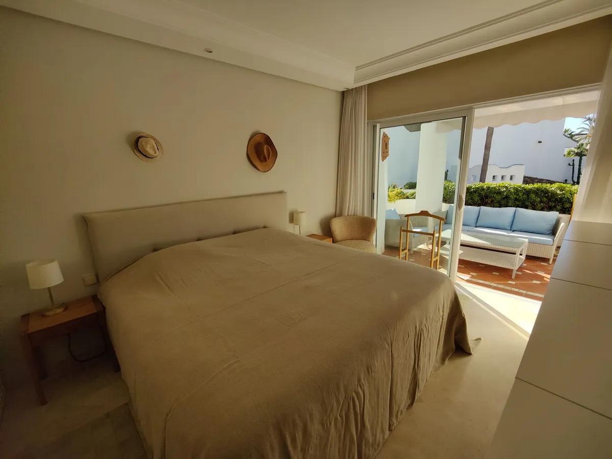 328e06c8-e49f-43d3-83d9-04e5bc3e2ea8