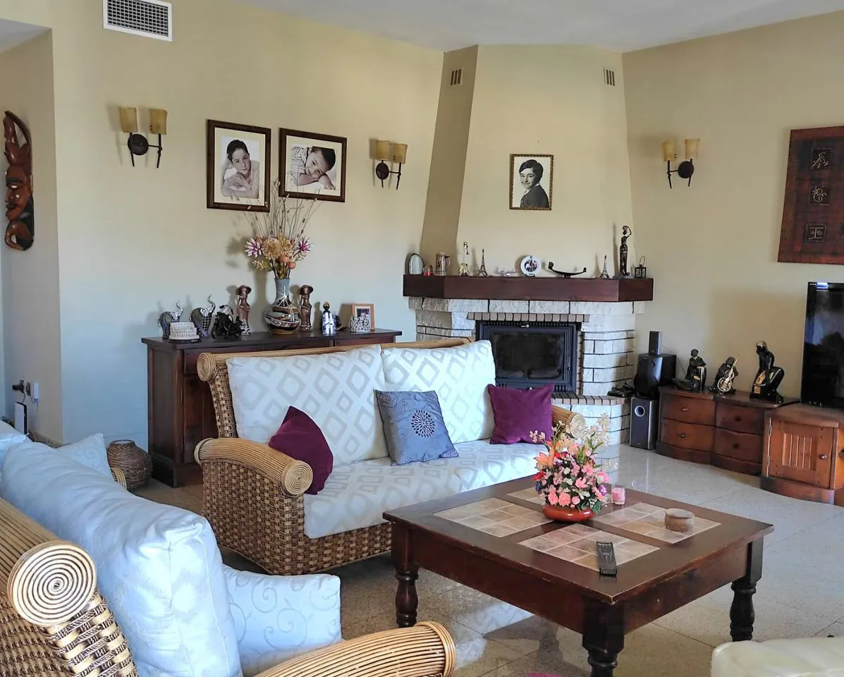 b74ae0fd-2b96-4d03-b9b7-f4dcd661253f