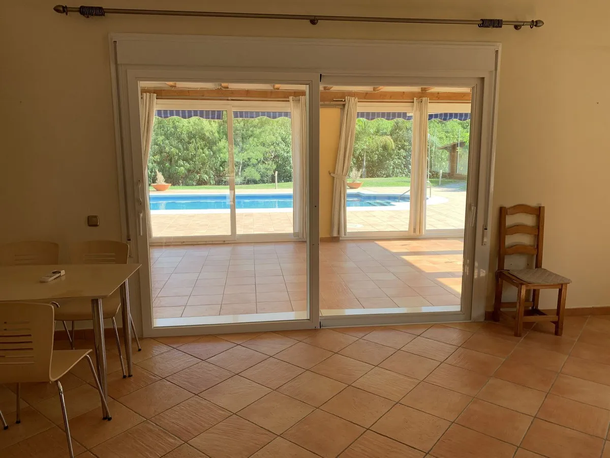 112dea24-e112-4717-ad73-330971f2403a